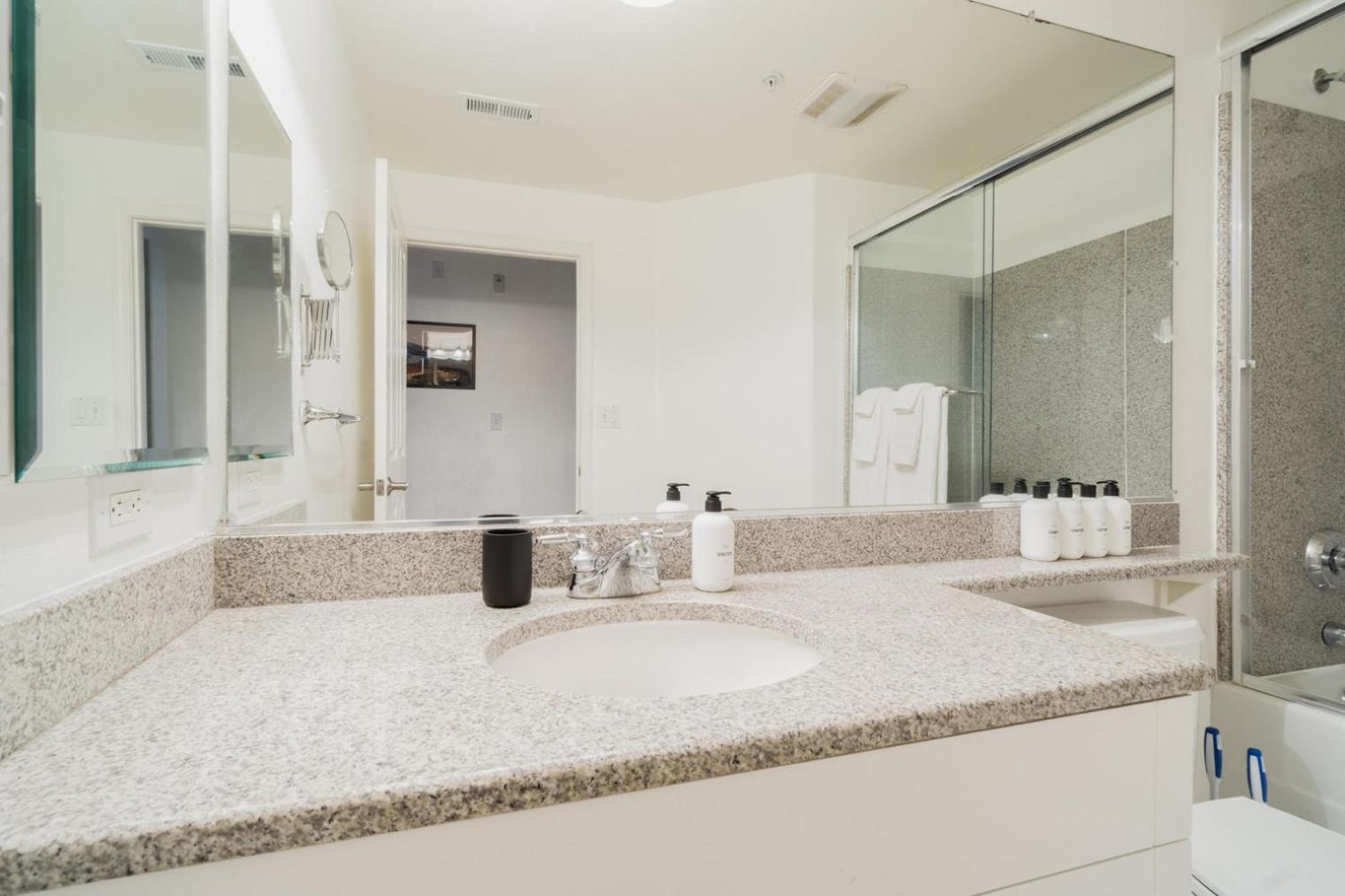 Apartamento 2br W Balcony Nr Mall Eateries Sfo-1601 Santa Clara