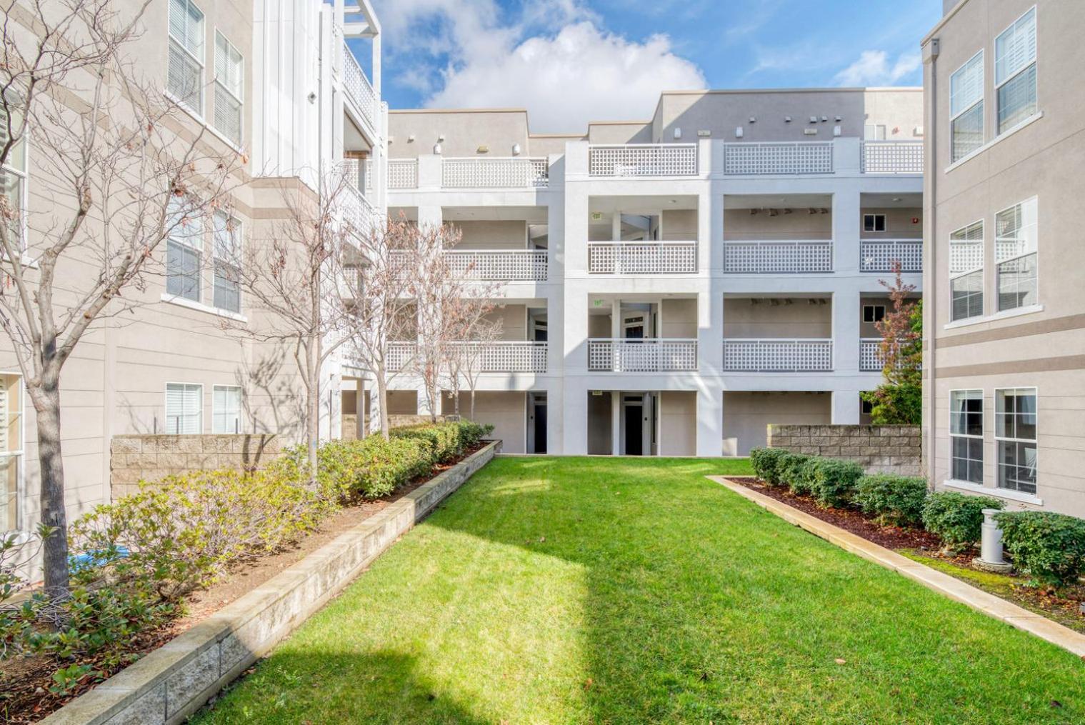 2br W Balcony Nr Mall Eateries Sfo-1601 *